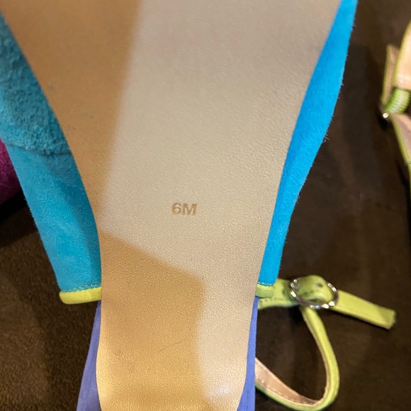 Guess Heels - Picture 8 of 9